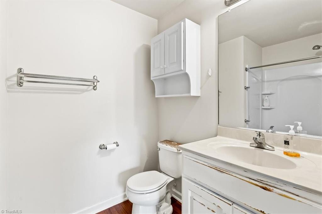 4702 Pennoak Lane, Greensboro, North Carolina image 16