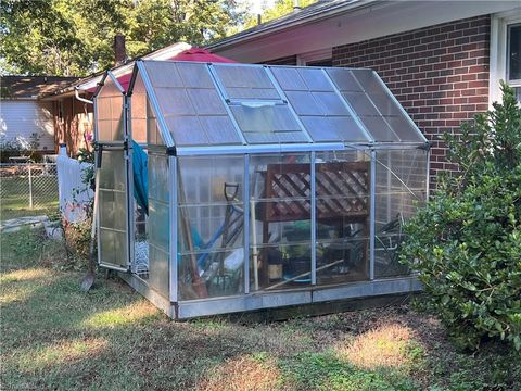 A home in Thomasville