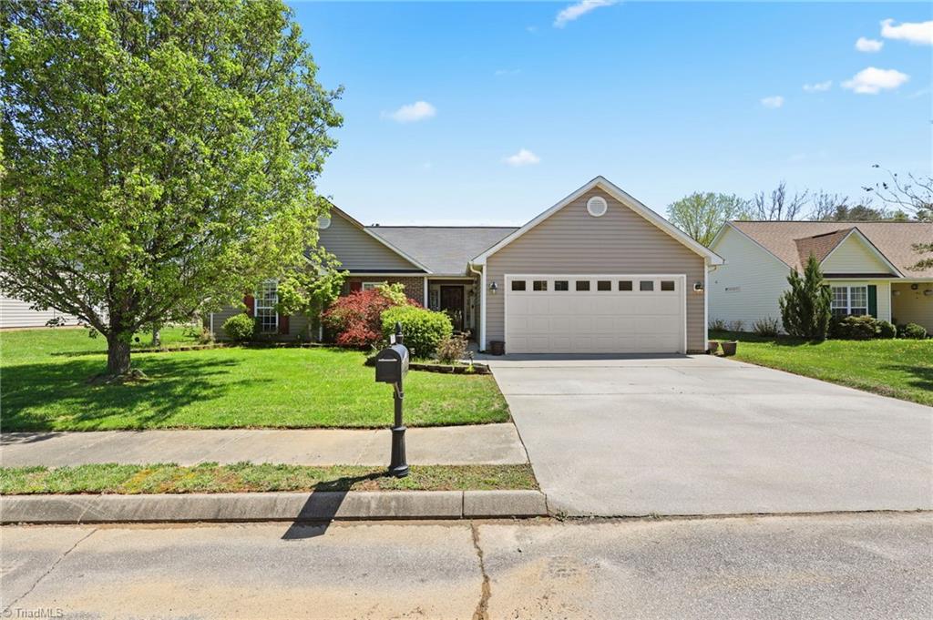 151 Misty Valley Road, Fletcher, North Carolina image 2