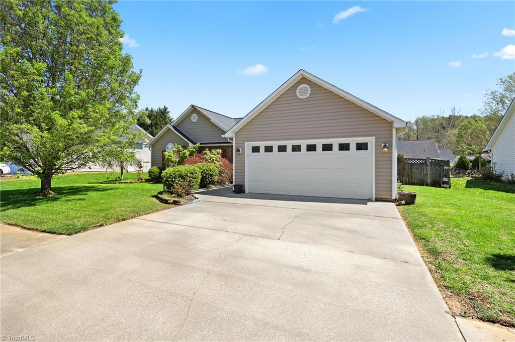 151 Misty Valley Road, Fletcher, North Carolina image 3