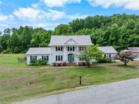 Homes For Sale - 320 Cl Wagner Road<br/> Lexington, NC 27295
