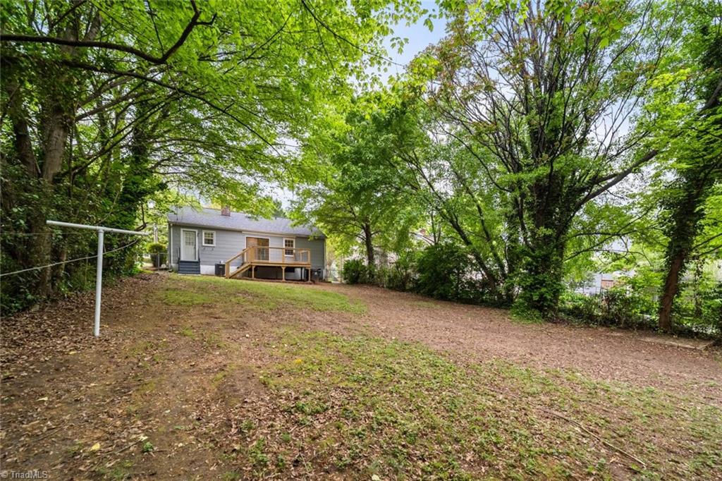 Winston-Salem, North Carolina 27103, United States, 3 Bedrooms Bedrooms, ,1 BathroomBathrooms,Residential,Pending,110424