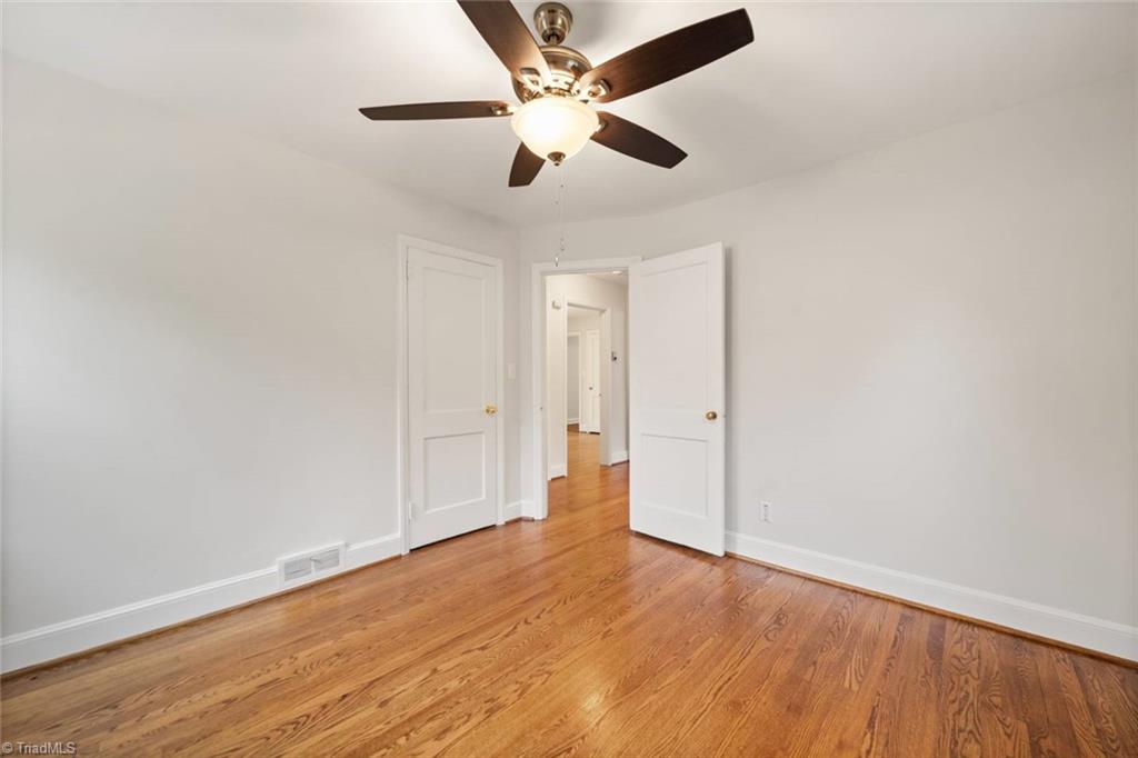 Winston-Salem, North Carolina 27103, United States, 3 Bedrooms Bedrooms, ,1 BathroomBathrooms,Residential,Pending,110424