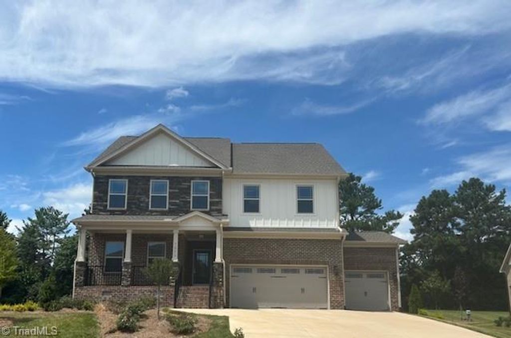 Photo of 7892 Maple Pond Drive, Oak Ridge, NC 27310 (MLS # 1176616)