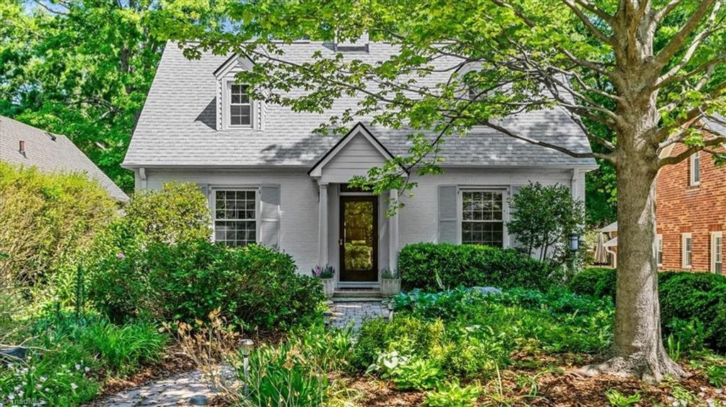 Photo of 2506 Sylvan Road, Greensboro, NC 27403 (MLS # 1218948)