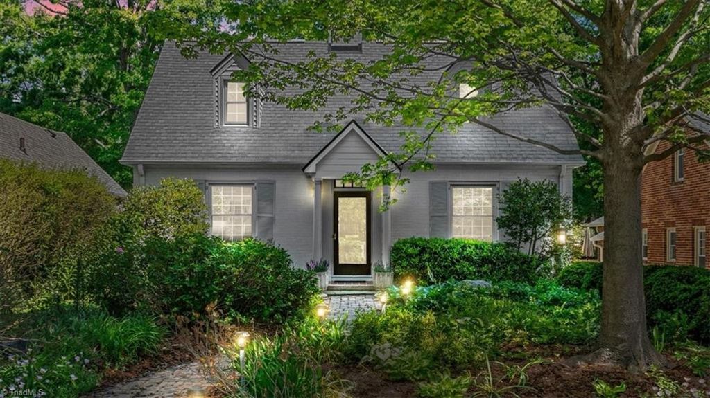 Photo of 2506 Sylvan Road, Greensboro, NC 27403 (MLS # 1218948)
