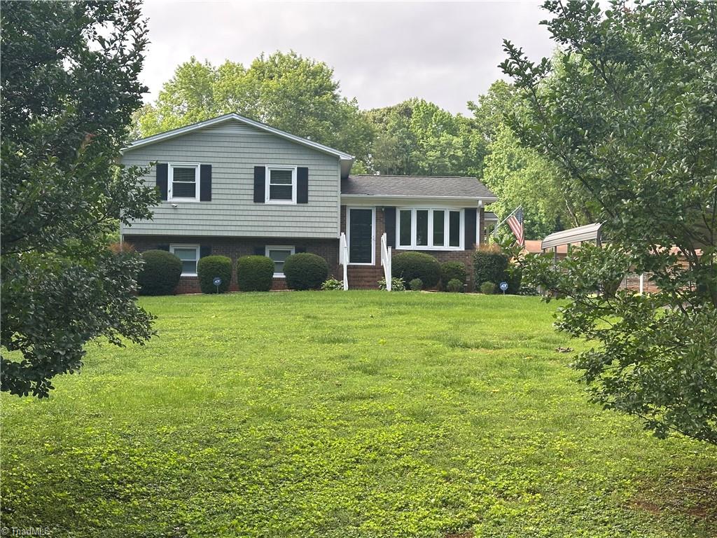 5913 Cutters Creek Court, Pfafftown, North Carolina image 2