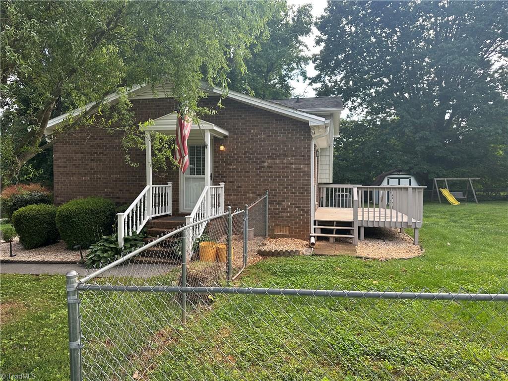 5913 Cutters Creek Court, Pfafftown, North Carolina image 5