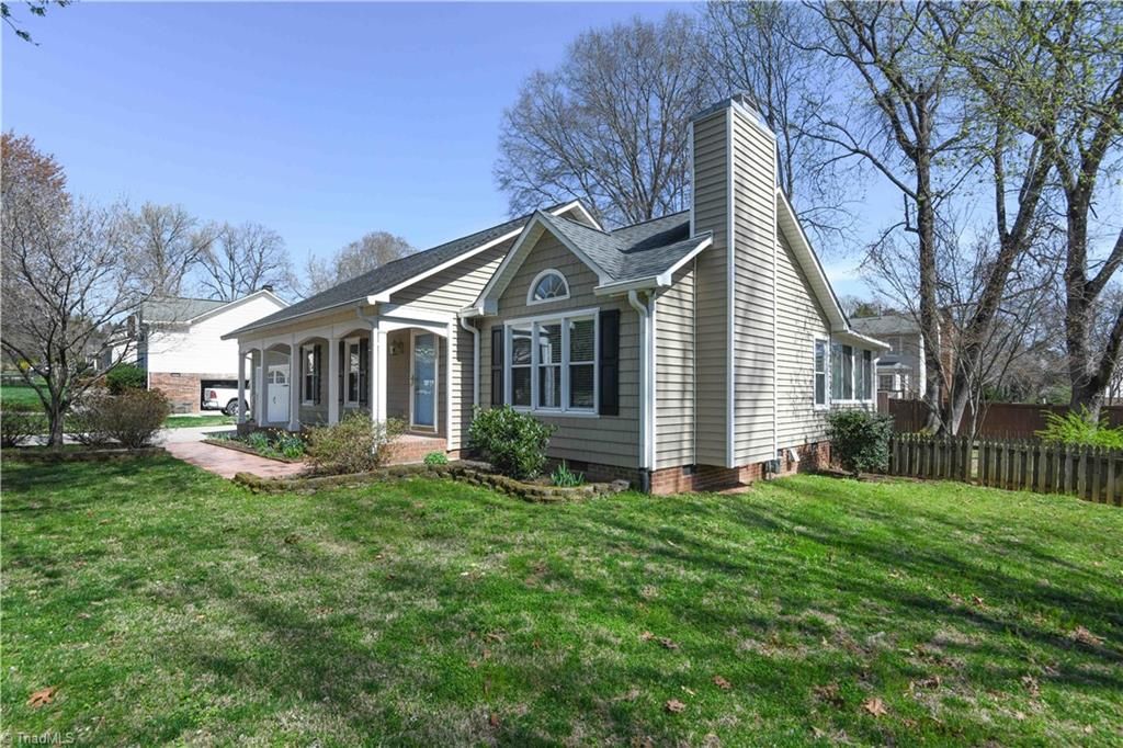 Photo of 337 Marylebone Drive, Kernersville, NC 27284 (MLS # 1212186)