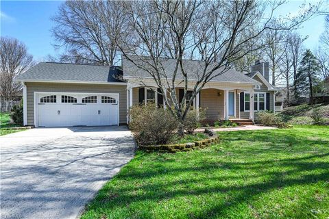 Homes For Sale - 337 Marylebone Drive<br/> Kernersville, NC 27284