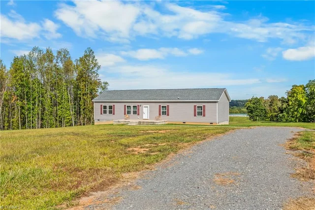 667 Jessup Grove Church Road, photo 4 of 32