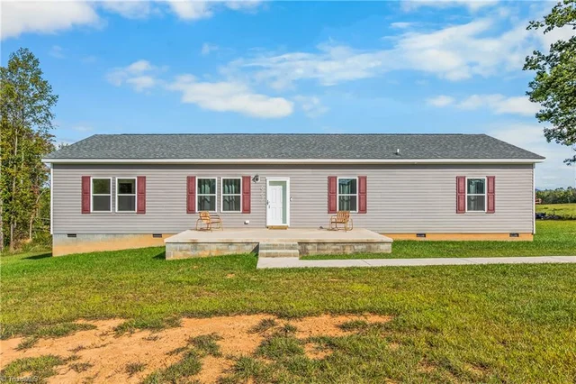 667 Jessup Grove Church Road, photo 2 of 32