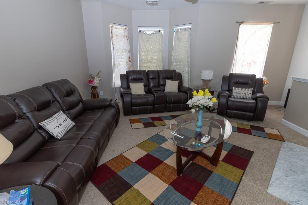 3934 Tarrant Trace Circle, High Point, North Carolina image 5
