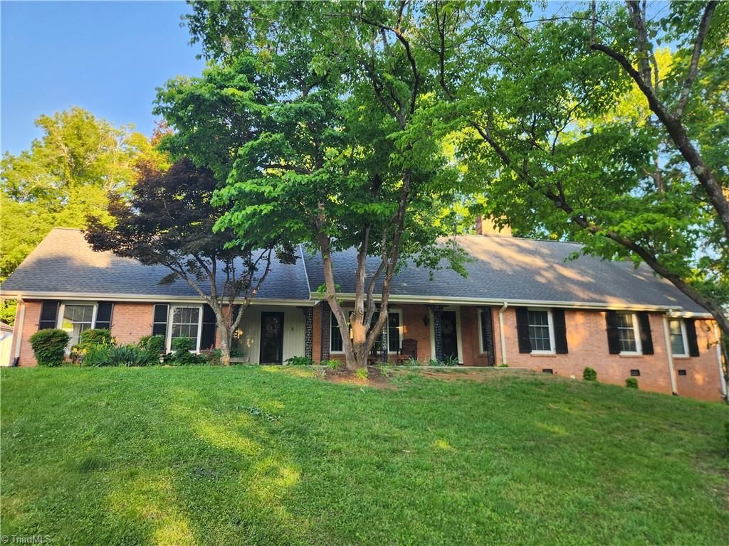 Photo of 101 S 8th Avenue, Mayodan, NC 27027 (MLS # 1218607)