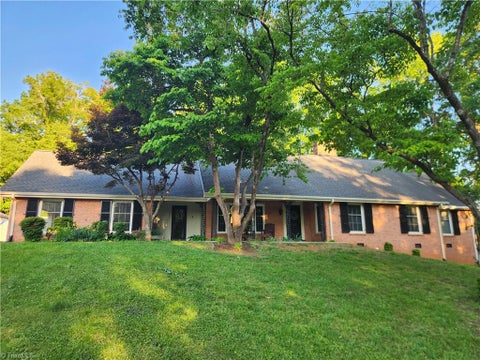 Homes For Sale - 101 S 8th Avenue<br/> Rockingham County, Mayodan, NC 27027