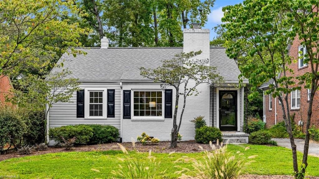 Photo of 212 Kensington Road, Greensboro, NC 27403 (MLS # 1237519)