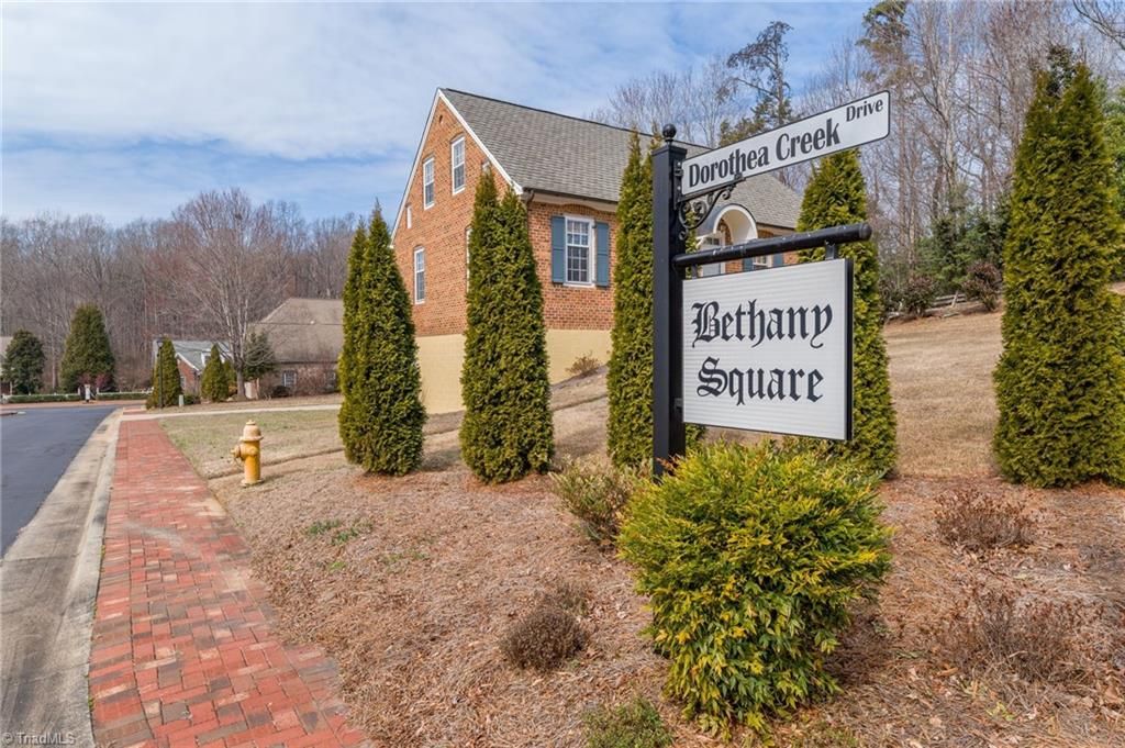 Photo of 120 Town Lot Drive, Pfafftown, NC 27040 (MLS # 1210383)