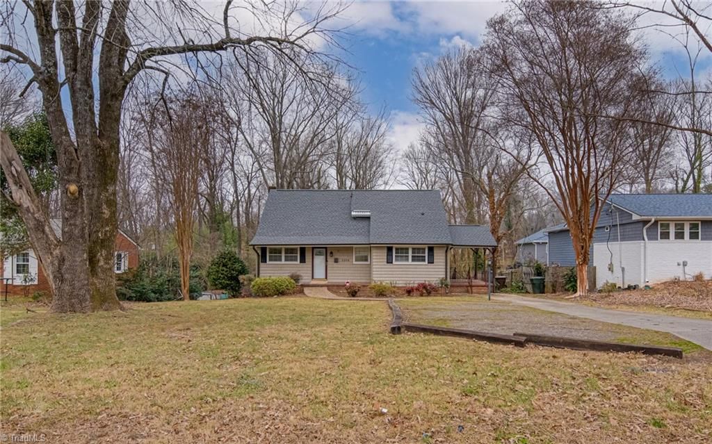 Photo of 2504 Cornwallis Drive, Greensboro, NC 27408 (MLS # 1205242)