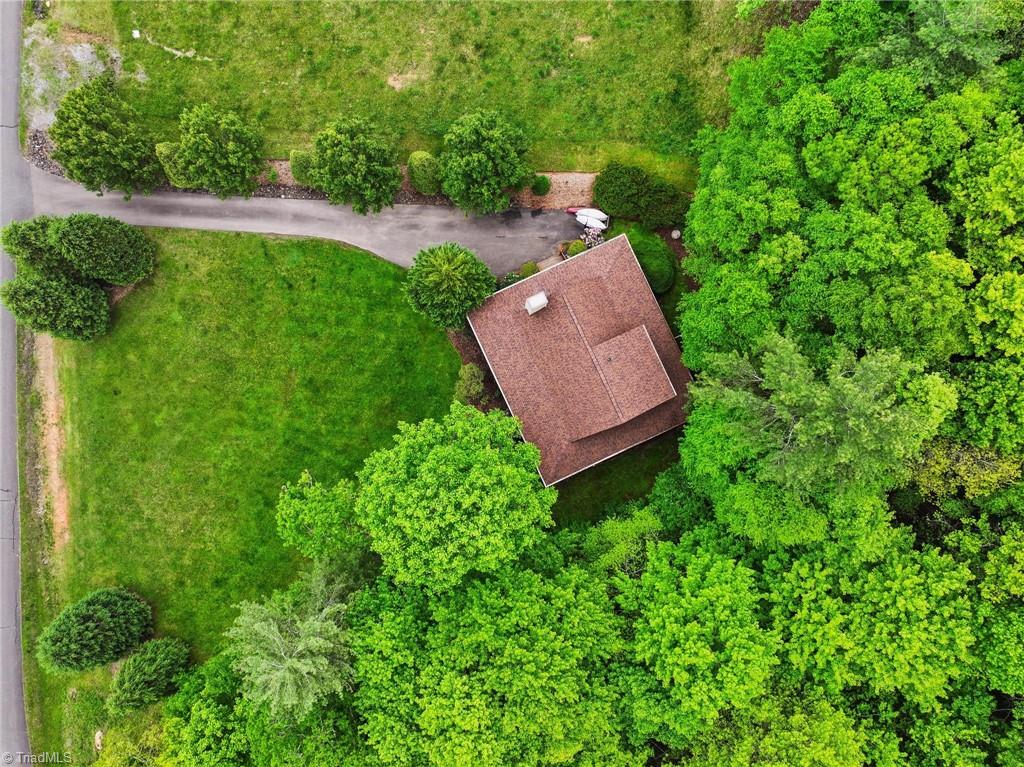 201 Cherokee Circle, Jefferson, North Carolina image 31