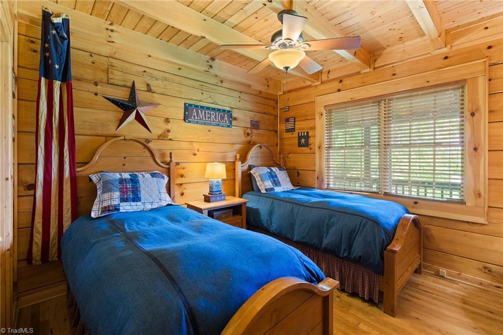 201 Cherokee Circle, Jefferson, North Carolina image 20
