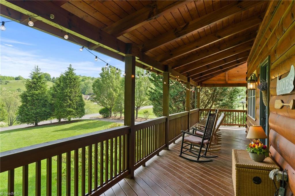 201 Cherokee Circle, Jefferson, North Carolina image 3