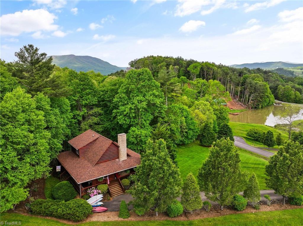 201 Cherokee Circle, Jefferson, North Carolina image 32