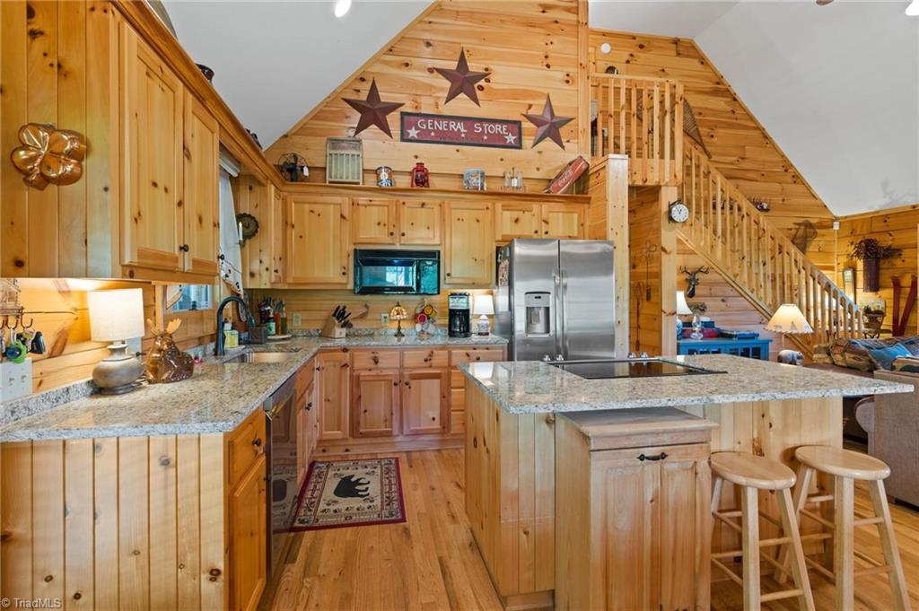 201 Cherokee Circle, Jefferson, North Carolina image 11