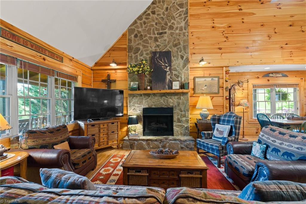 201 Cherokee Circle, Jefferson, North Carolina image 7