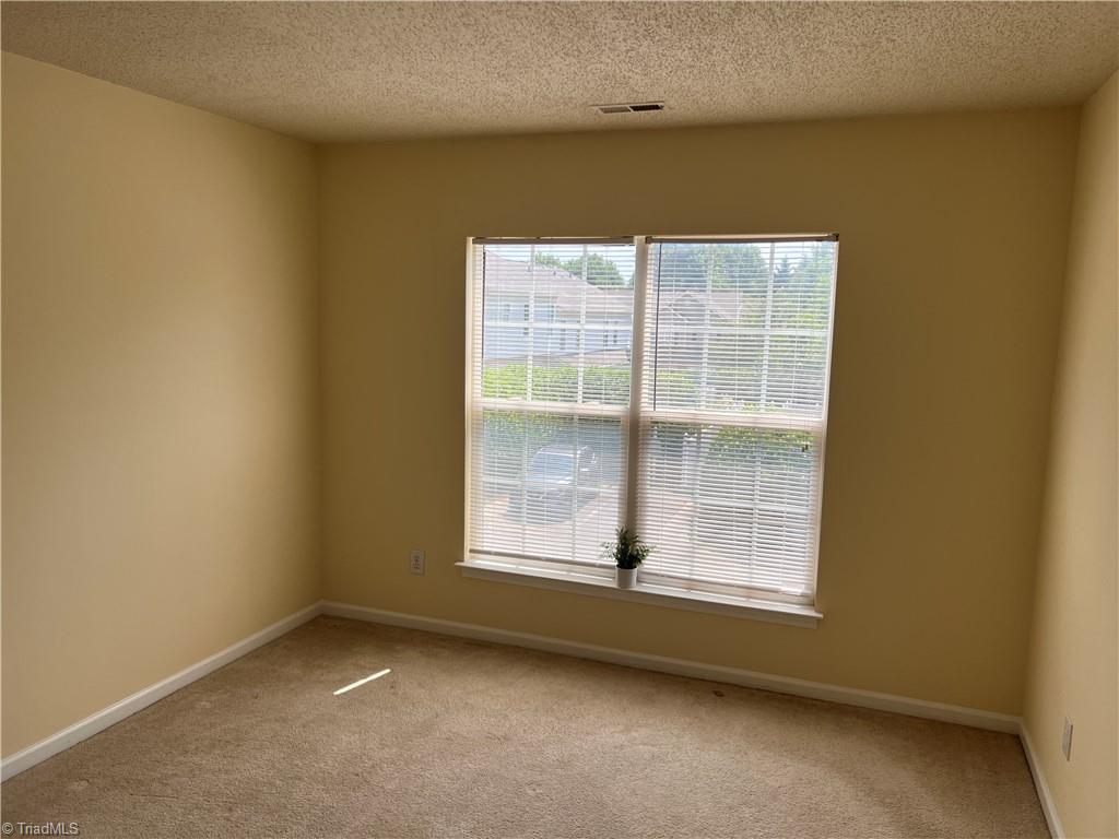 3931 Fountain Village Lane, High Point, North Carolina image 24