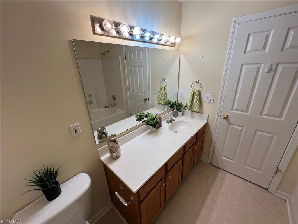 3931 Fountain Village Lane, High Point, North Carolina image 34