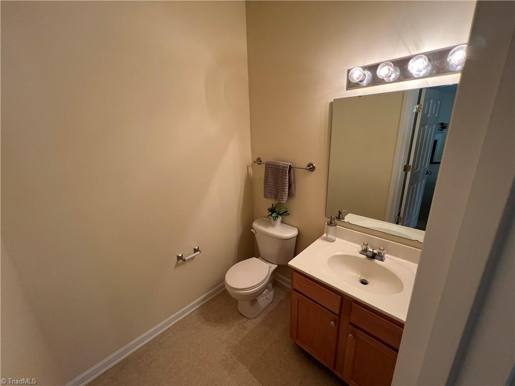 3931 Fountain Village Lane, High Point, North Carolina image 15