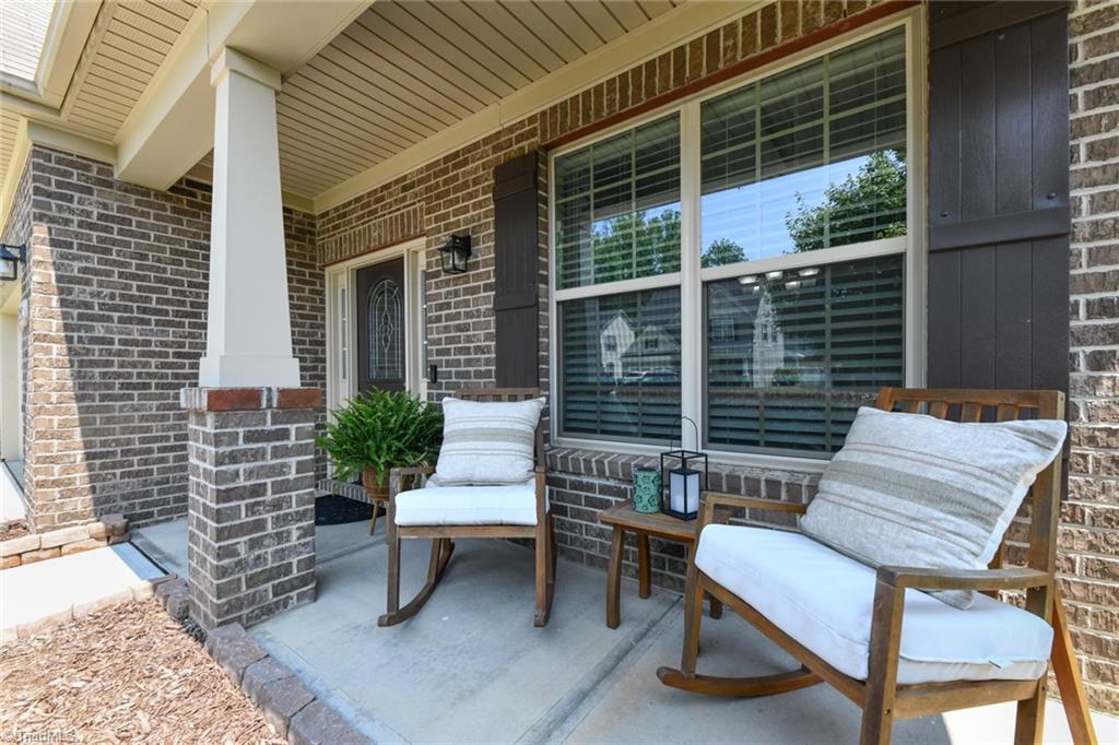 Kernersville, North Carolina 27284, United States, 4 Bedrooms Bedrooms, ,4 BathroomsBathrooms,Residential,Pending,43556