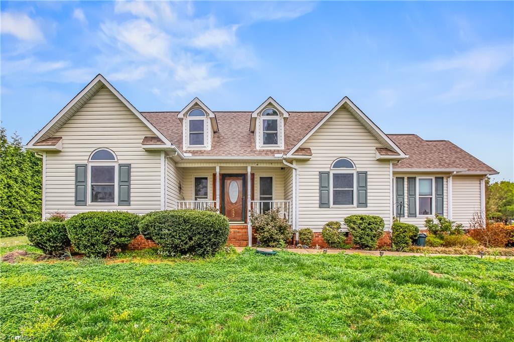 522 E Lake Drive, Mocksville, North Carolina image 1