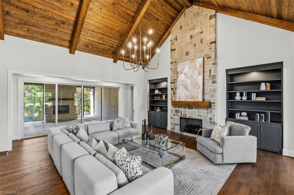 7539 Shadow Creek Drive