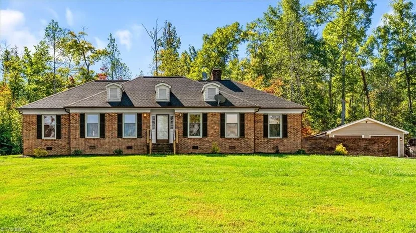 1125 Adams Ridge Road, photo 1 of 36