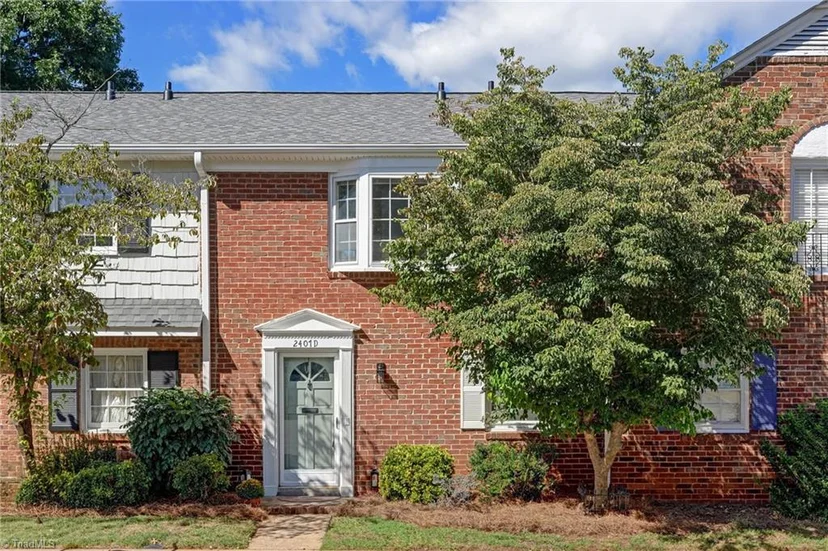 2407 Patriot Way Unit D, photo 1 of 26