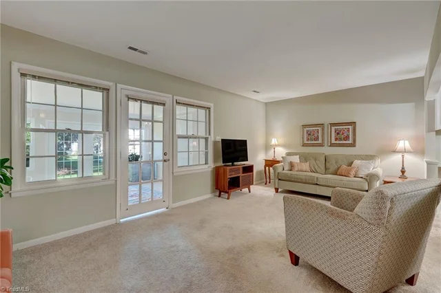 2407 Patriot Way Unit D, photo 5 of 26