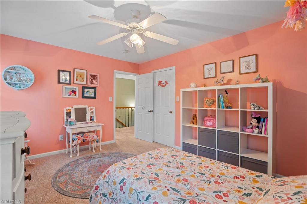 Clemmons, North Carolina 27012, United States, 3 Bedrooms Bedrooms, ,3 BathroomsBathrooms,Residential,Pending,200488