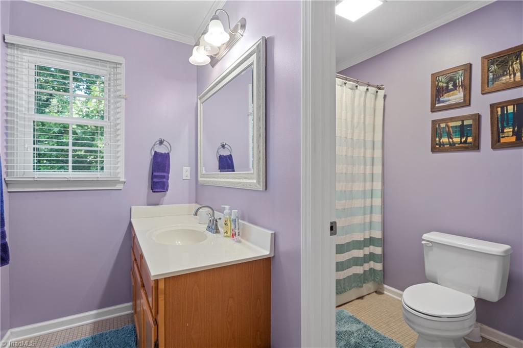 Clemmons, North Carolina 27012, United States, 3 Bedrooms Bedrooms, ,3 BathroomsBathrooms,Residential,Pending,200488