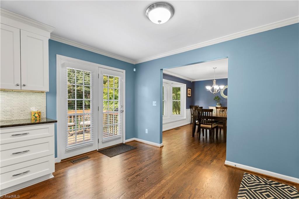 Clemmons, North Carolina 27012, United States, 3 Bedrooms Bedrooms, ,3 BathroomsBathrooms,Residential,Pending,200488