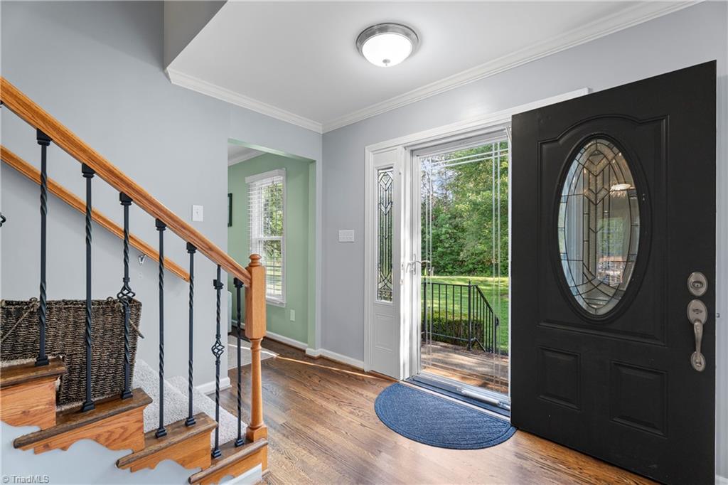 Clemmons, North Carolina 27012, United States, 3 Bedrooms Bedrooms, ,3 BathroomsBathrooms,Residential,Pending,200488