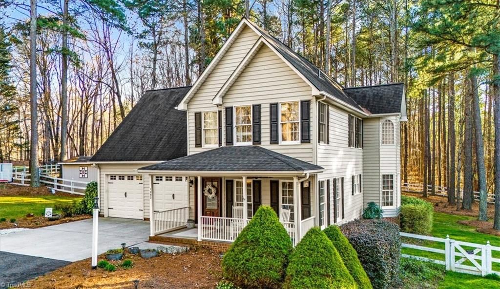 Photo of 1252 Providence Church Road, Randleman, NC 27317 (MLS # 1213102)