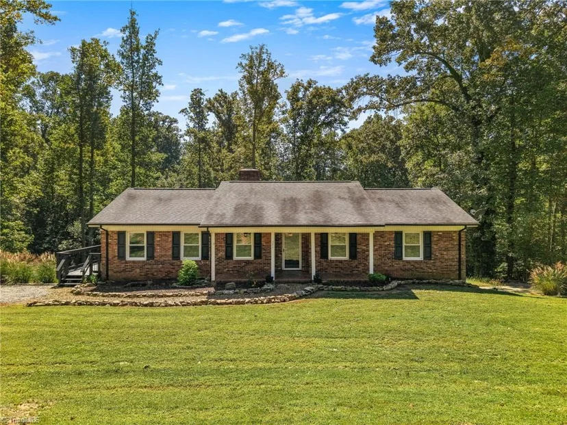 171 Jessie Reins Road, photo 1 of 32