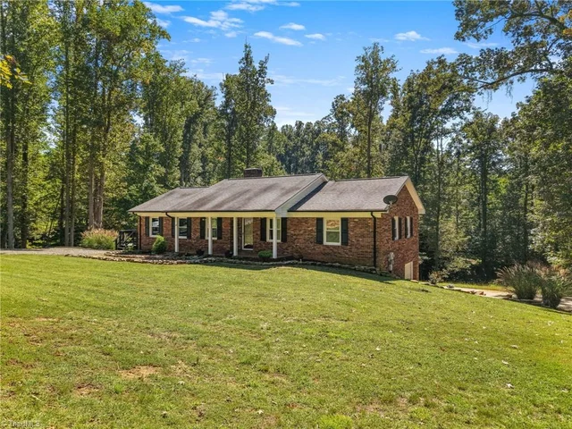 171 Jessie Reins Road, photo 2 of 32