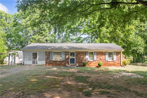 Homes For Sale - 9241 Sahabi Road<br/> Forsyth County, Kernersville, NC 27284