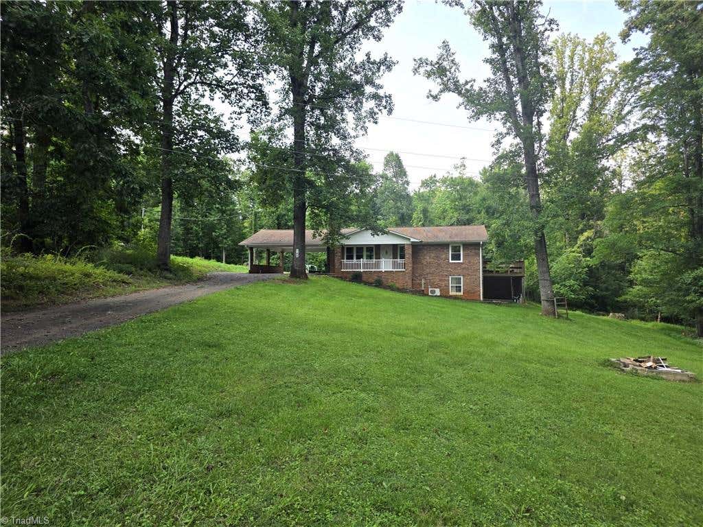 Photo of 146 King Park Circle, Mount Airy, NC 27030 (MLS # 1229105)