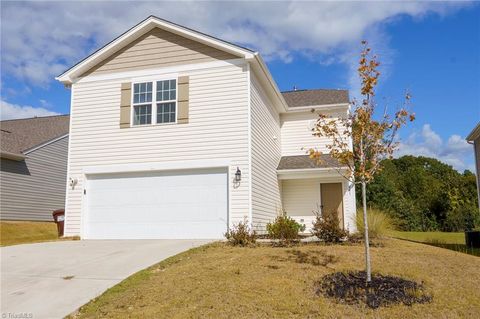 Homes For Sale - 841 Sage Hill Drive<br/> Jamestown, NC 27282