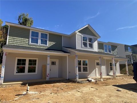Townhouse For Sale - 514 Stokesburg Road #A<br/> Walnut Cove, NC 27052