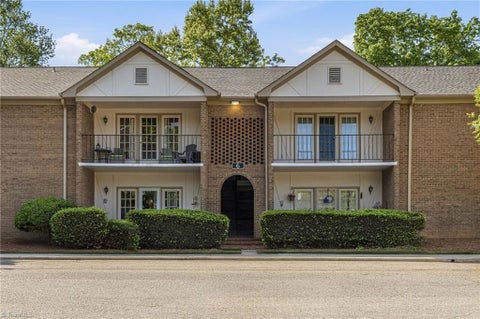 Condo For Sale - 6 Fountain View Circle #H<br/> Greensboro, NC 27405