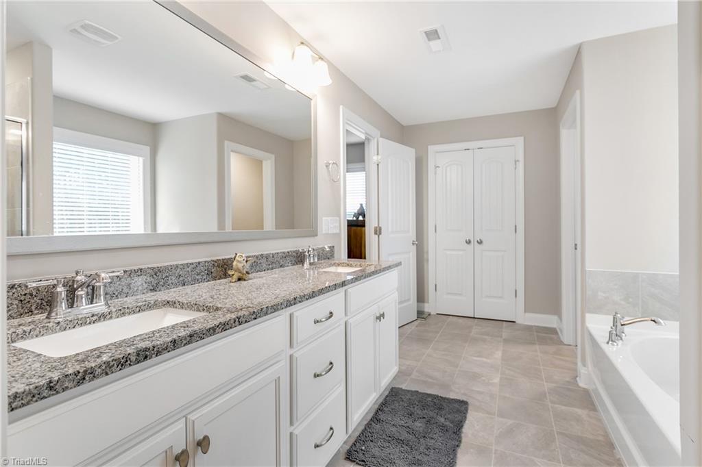 922 Dorchester Street, Clemmons, North Carolina image 36